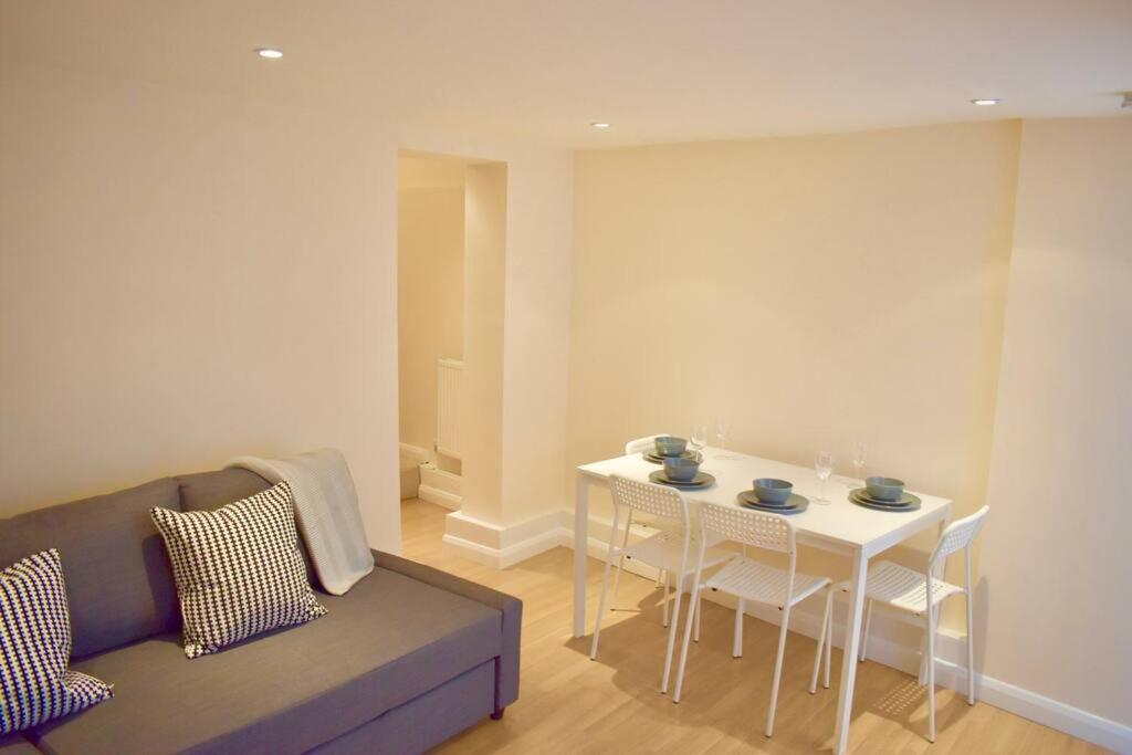 Cosy 1 Bedroom Flat Near The London Eye ภายนอก รูปภาพ