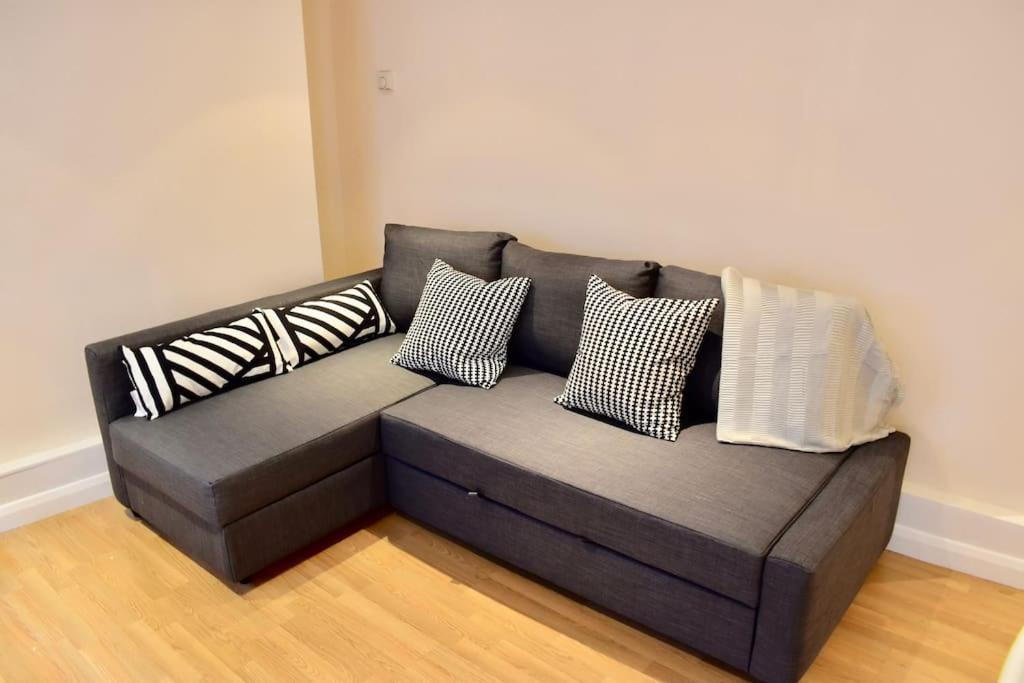 Cosy 1 Bedroom Flat Near The London Eye ภายนอก รูปภาพ